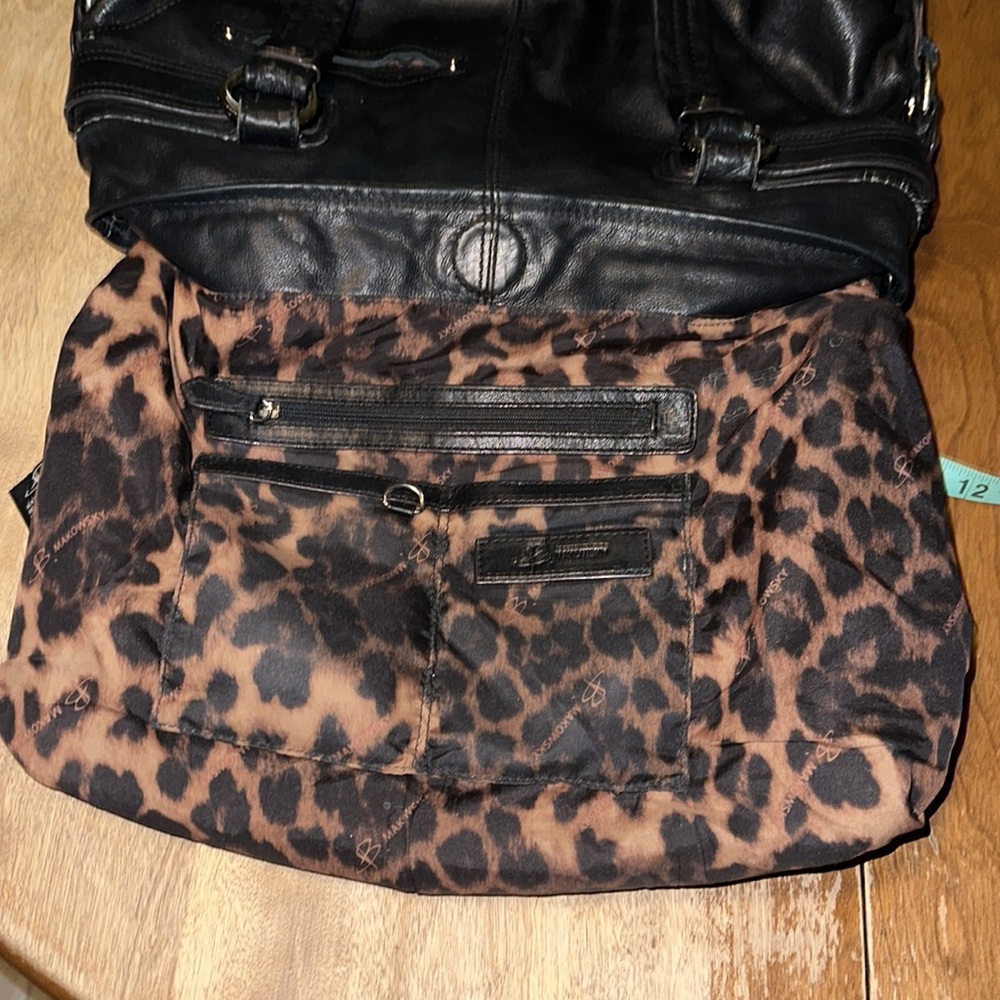 B MAKOWSKY 100% Genuine Leather Black Purse - Picture 15 of 17